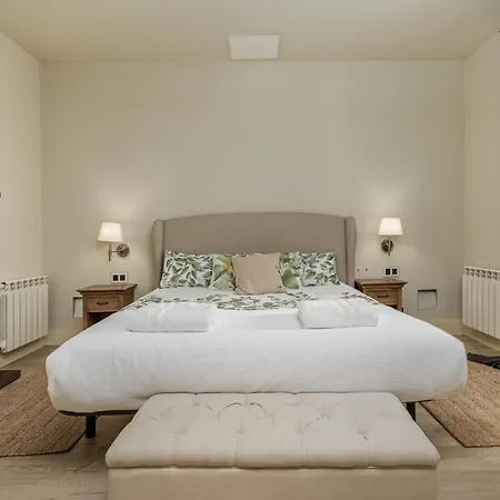 3br - 2bh Luxury 5 Min From Paseo De Gracia Barcelona