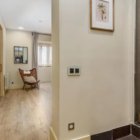 3br - 2bh Luxury 5 Min From Paseo De Gracia Apartment *